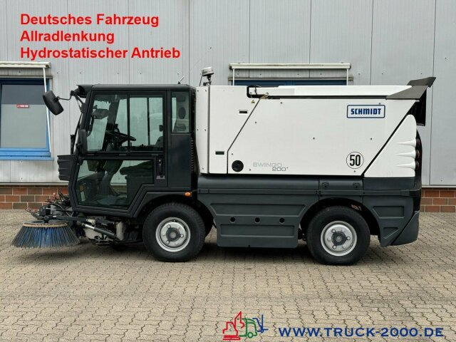 Schmidt Swingo 200+ Comp. 4 Radlenkung Kehren & Sprühen - سياره كنس شوارع: صور 1 Schmidt Swingo 200+ Comp. 4 Radlenkung Kehren & Sprühen - سياره كنس شوارع: صور 1