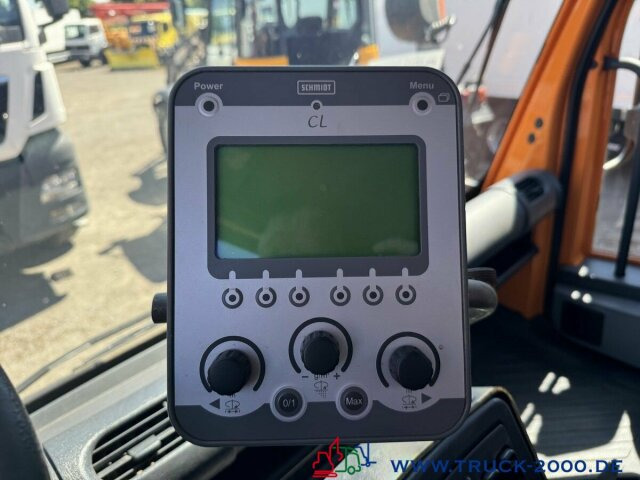 Unimog U300 4x4 Winterdienst Salzstreuer Zapfwelle - شاحنة: صور 5 Unimog U300 4x4 Winterdienst Salzstreuer Zapfwelle - شاحنة: صور 5