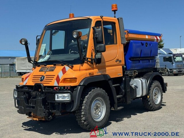 Unimog U300 4x4 Winterdienst Salzstreuer Zapfwelle - شاحنة: صور 4 Unimog U300 4x4 Winterdienst Salzstreuer Zapfwelle - شاحنة: صور 4