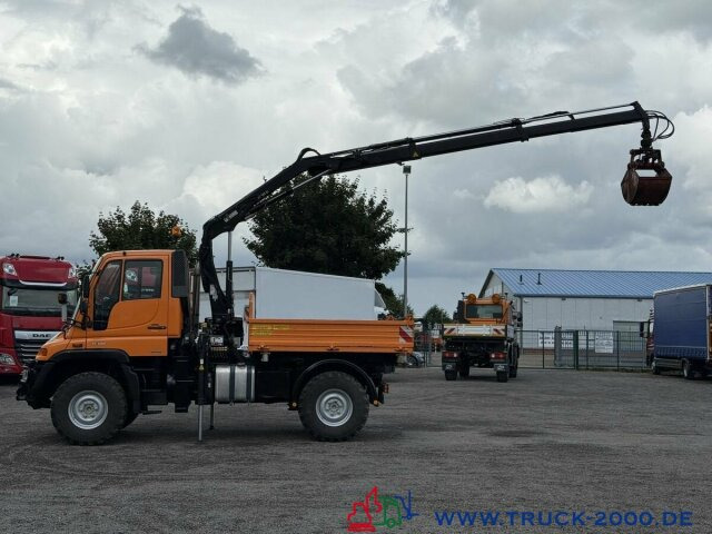 Unimog Unimog U300 4x4 Hiab Kran mit original 60.212 Km - قلابات, شاحنة كرين: صور 3 Unimog Unimog U300 4x4 Hiab Kran mit original 60.212 Km - قلابات, شاحنة كرين: صور 3