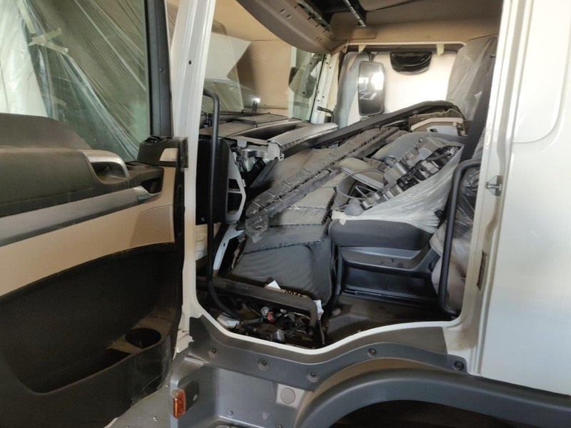MAN Cabine TGL Euro6 - الكابينة والداخلية - شاحنة: صور 3 MAN Cabine TGL Euro6 - الكابينة والداخلية - شاحنة: صور 3