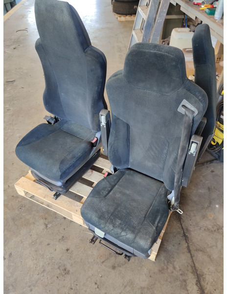 MAN Stoel Zetel MAN TGA / TGS/ TGL / TGX - مقاعد السيارات - شاحنة: صور 1 MAN Stoel Zetel MAN TGA / TGS/ TGL / TGX - مقاعد السيارات - شاحنة: صور 1