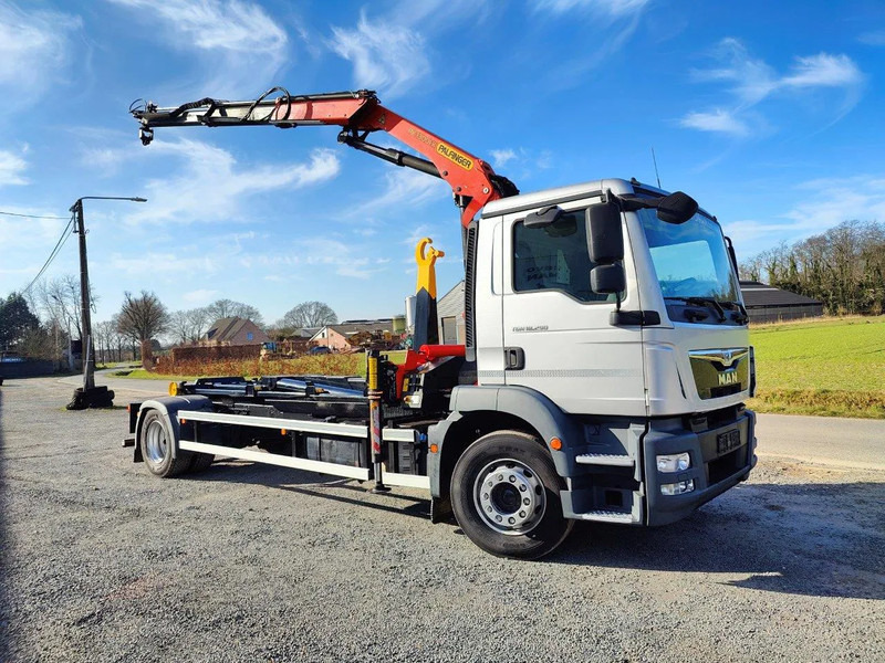 MAN TGM 18.290 Container + Palfinger PK13001 - شاحنة ذات الخطاف, شاحنة كرين: صور 1 MAN TGM 18.290 Container + Palfinger PK13001 - شاحنة ذات الخطاف, شاحنة كرين: صور 1