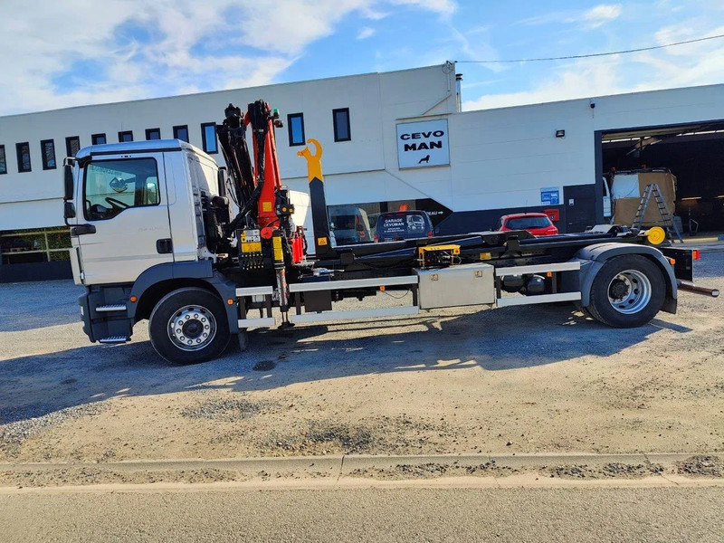 MAN TGM 18.290 Container + Palfinger PK13001 - شاحنة ذات الخطاف, شاحنة كرين: صور 4 MAN TGM 18.290 Container + Palfinger PK13001 - شاحنة ذات الخطاف, شاحنة كرين: صور 4