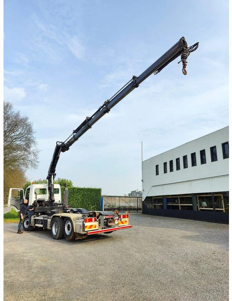 Mercedes-Benz Axor 2536 Euro5 container multilift crane HIAB 220 - شاحنة ذات الخطاف, شاحنة كرين: صور 5 Mercedes-Benz Axor 2536 Euro5 container multilift crane HIAB 220 - شاحنة ذات الخطاف, شاحنة كرين: صور 5