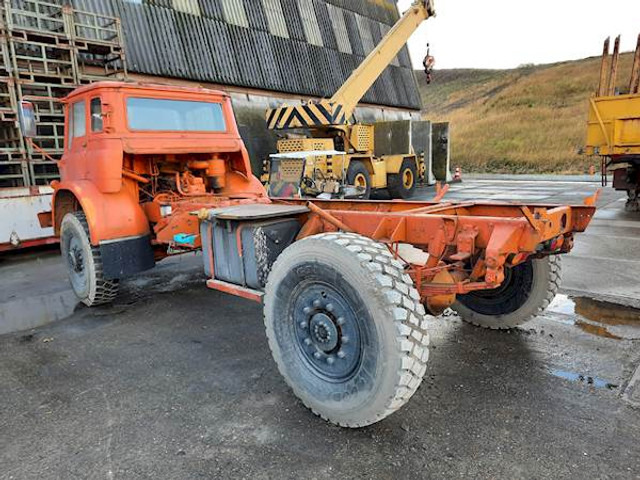 Bedford MJP2 4X4 - الشاسيه شاحنة: صور 4 Bedford MJP2 4X4 - الشاسيه شاحنة: صور 4