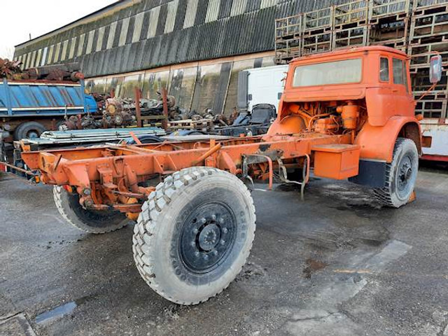 Bedford MJP2 4X4 - الشاسيه شاحنة: صور 3 Bedford MJP2 4X4 - الشاسيه شاحنة: صور 3