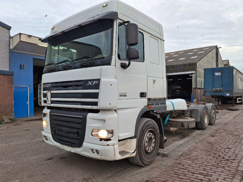 DAF XF 105.460 - الشاسيه شاحنة: صور 1 DAF XF 105.460 - الشاسيه شاحنة: صور 1