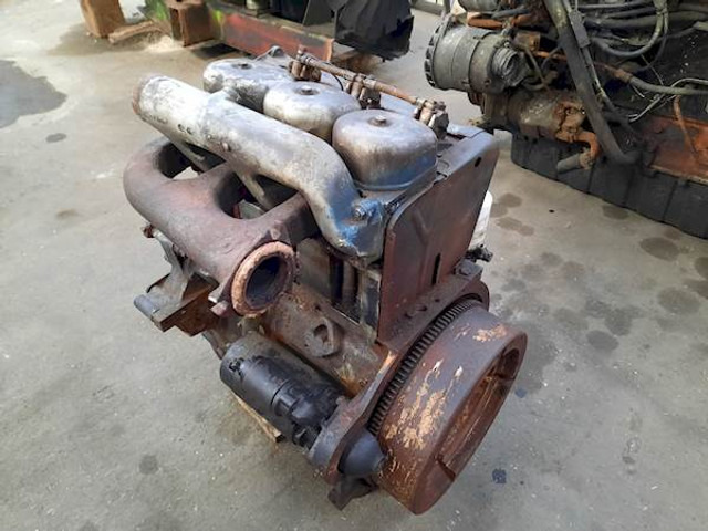 Deutz F3L912 - المحرك: صور 4 Deutz F3L912 - المحرك: صور 4