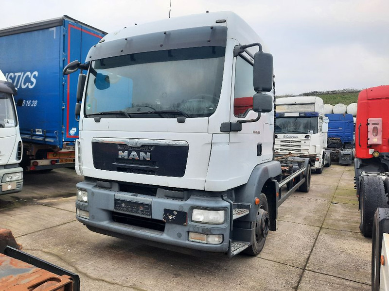 MAN TGM 15.290 4X2 LL - شاحنات الحاويات/ جسم علوي قابل للتغيير شاحنة: صور 1 MAN TGM 15.290 4X2 LL - شاحنات الحاويات/ جسم علوي قابل للتغيير شاحنة: صور 1
