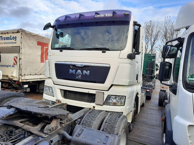 MAN TGX 18.400 - شاحنة جرار: صور 1 MAN TGX 18.400 - شاحنة جرار: صور 1