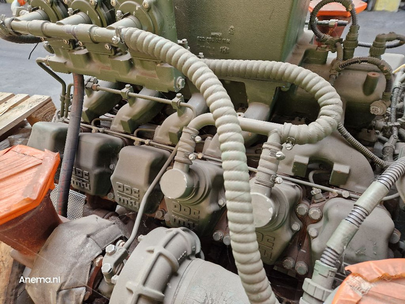 MTU (MERCEDES-BENZ) 12V 2000 - المحرك: صور 5 MTU (MERCEDES-BENZ) 12V 2000 - المحرك: صور 5