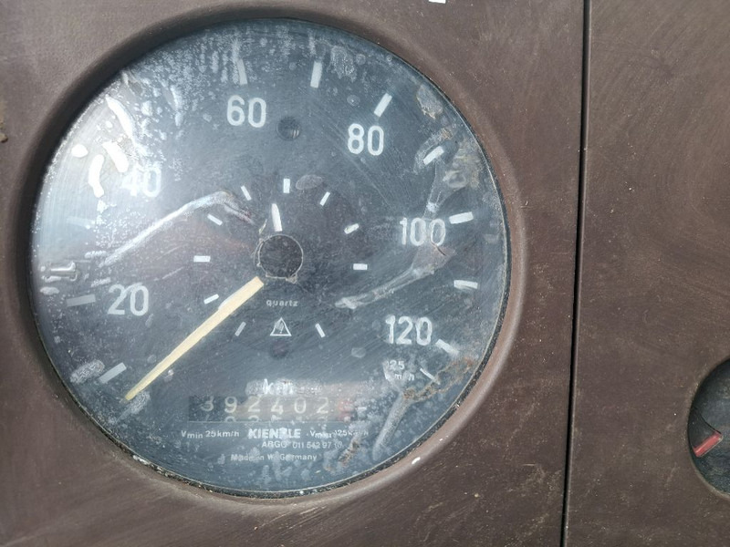 Mercedes-Benz 609 D-III - سيارة السحب للتصليح: صور 4 Mercedes-Benz 609 D-III - سيارة السحب للتصليح: صور 4