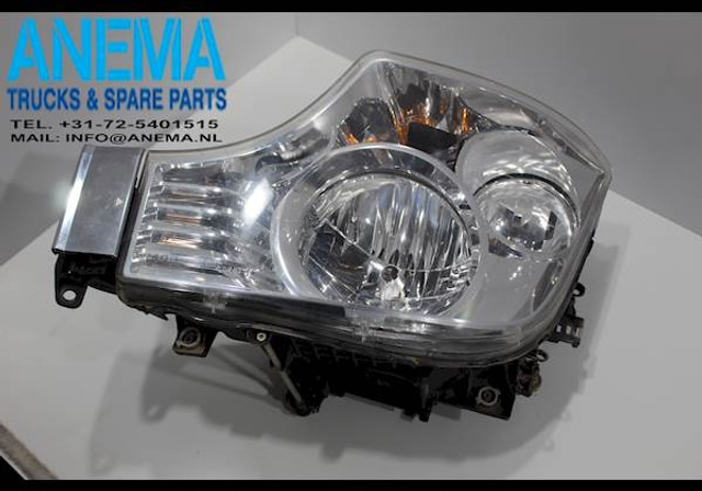 Mercedes-Benz A9608200239 - كشافات - شاحنة: صور 1 Mercedes-Benz A9608200239 - كشافات - شاحنة: صور 1