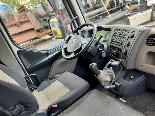 Renault MIDLUM 220 - الشاسيه شاحنة: صور 4 Renault MIDLUM 220 - الشاسيه شاحنة: صور 4
