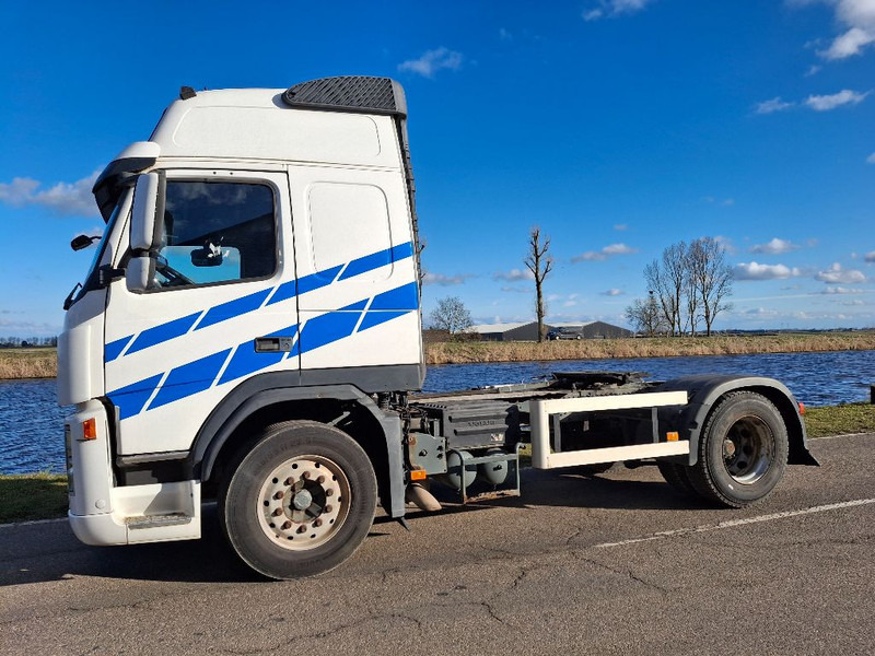 Volvo FM 380 - شاحنة جرار: صور 2 Volvo FM 380 - شاحنة جرار: صور 2