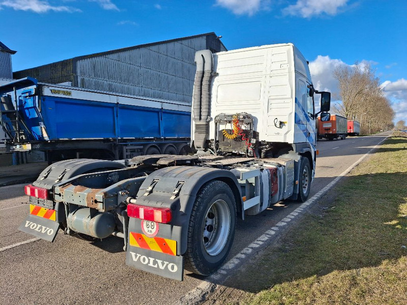 Volvo FM 380 - شاحنة جرار: صور 4 Volvo FM 380 - شاحنة جرار: صور 4