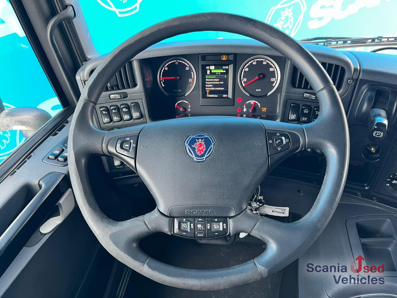SCANIA P 410 DB6x2*4MNB RETARDER FULL AIR 8T TAIL LIFT 2T - بصندوق مغلق شاحنة: صور 3 SCANIA P 410 DB6x2*4MNB RETARDER FULL AIR 8T TAIL LIFT 2T - بصندوق مغلق شاحنة: صور 3