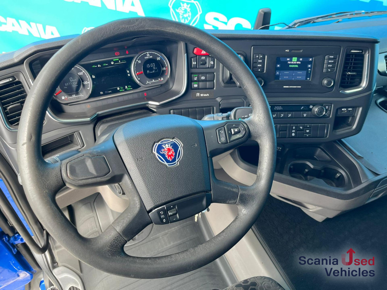 SCANIA R 450 A4x2EB MEGA / VOLUME DIFF-LOCK PTOV AIRCO - شاحنة جرار: صور 3 SCANIA R 450 A4x2EB MEGA / VOLUME DIFF-LOCK PTOV AIRCO - شاحنة جرار: صور 3
