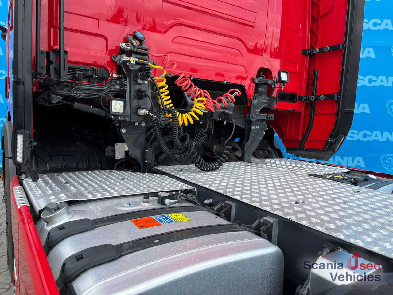 SCANIA R 450 A6x2/4NA RETARDER PTO LED NAVI - شاحنة جرار: صور 2 SCANIA R 450 A6x2/4NA RETARDER PTO LED NAVI - شاحنة جرار: صور 2