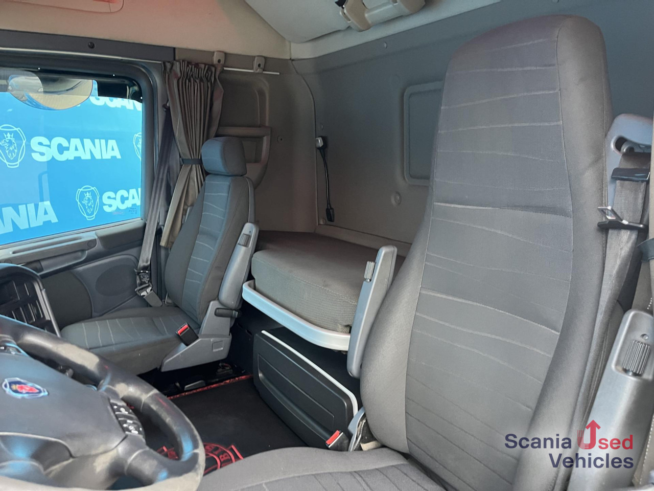 SCANIA R 450 LA4x2MNA RETARDER DIFF-L 8T P-AIRCO SMART2 - شاحنة جرار: صور 3 SCANIA R 450 LA4x2MNA RETARDER DIFF-L 8T P-AIRCO SMART2 - شاحنة جرار: صور 3