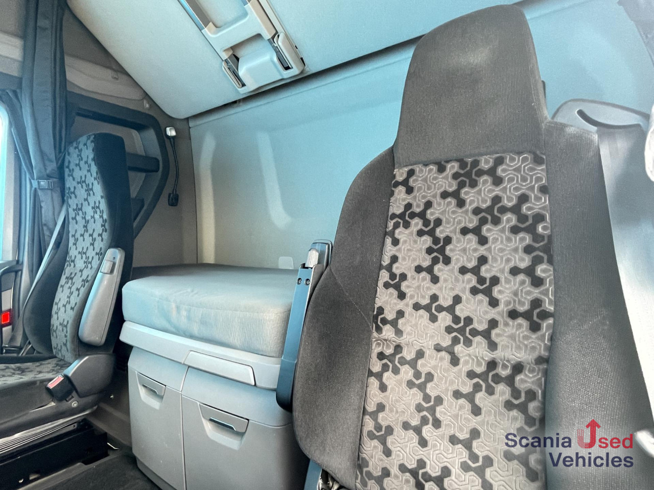 SCANIA S 450 A4X2NA RETARDER DIFF-L PARK AIRCO ACC - شاحنة جرار: صور 4 SCANIA S 450 A4X2NA RETARDER DIFF-L PARK AIRCO ACC - شاحنة جرار: صور 4