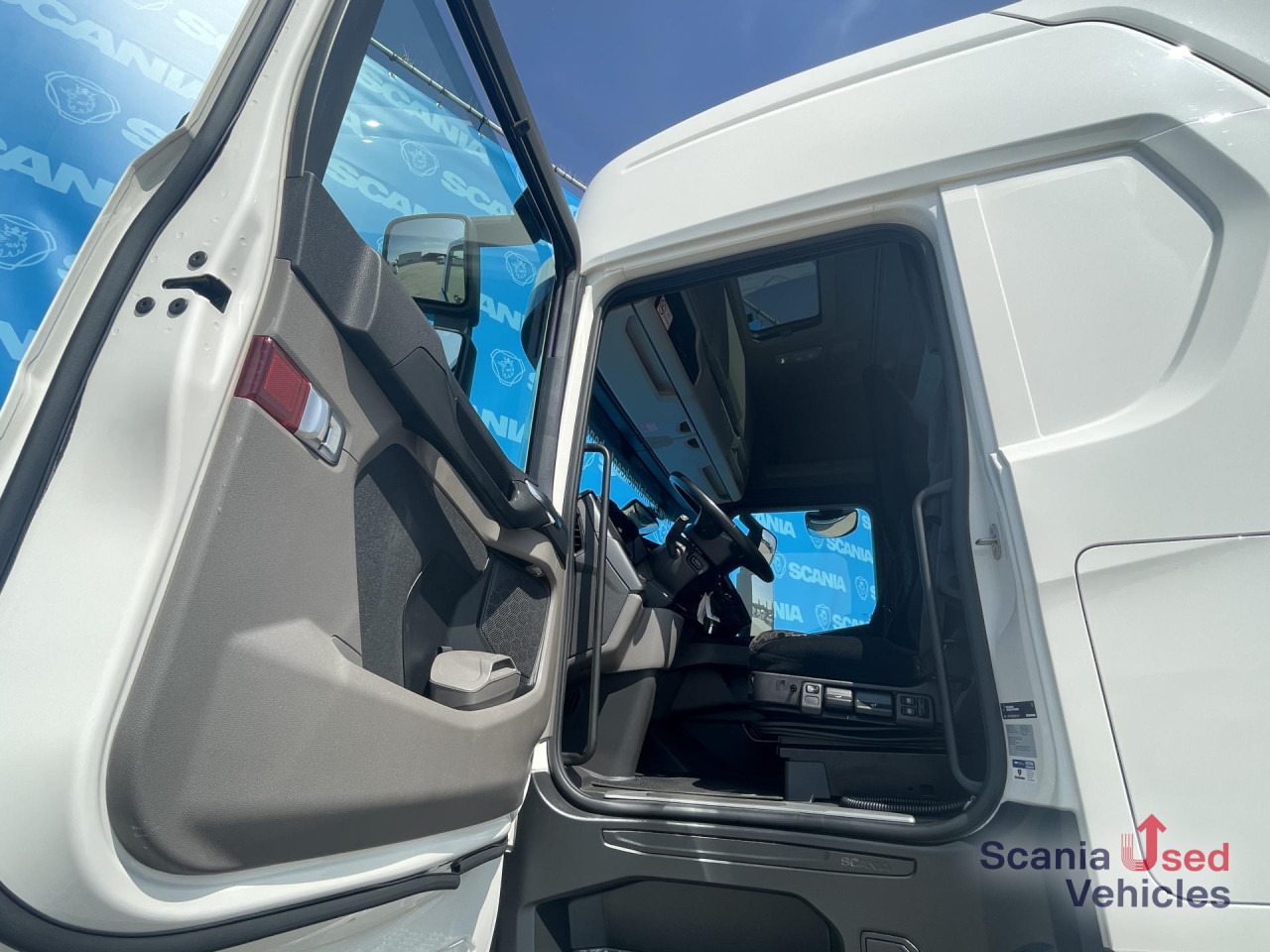 SCANIA S 500 A4X2NB RETARDER FULL AIR 8T P-AIRCO ACC - شاحنة جرار: صور 3 SCANIA S 500 A4X2NB RETARDER FULL AIR 8T P-AIRCO ACC - شاحنة جرار: صور 3
