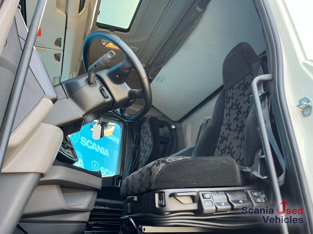 SCANIA S 500 A4x2NB RETARDER P-AIRCO FULL AIR 8T ACC - شاحنة جرار: صور 4 SCANIA S 500 A4x2NB RETARDER P-AIRCO FULL AIR 8T ACC - شاحنة جرار: صور 4