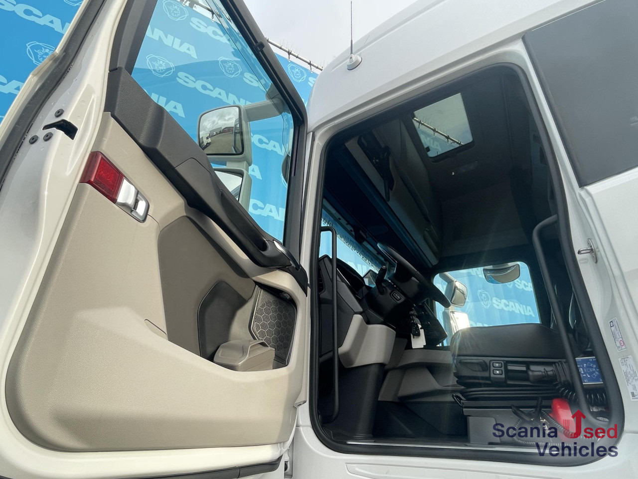 SCANIA S 560 A4x2NB RETARDER SUPER! HYDRO ADR VECTO 3 - شاحنة جرار: صور 5 SCANIA S 560 A4x2NB RETARDER SUPER! HYDRO ADR VECTO 3 - شاحنة جرار: صور 5