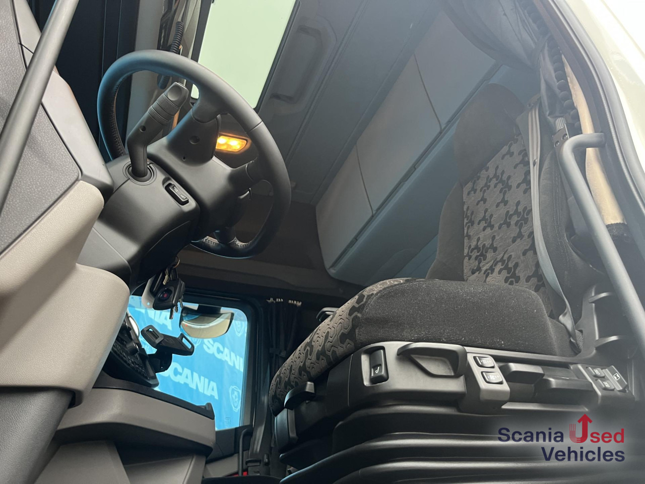 SCANIA S 560 A6x2/4NA RETARDER DIFF-L P-AIRCO LED SMART2 - شاحنة جرار: صور 2 SCANIA S 560 A6x2/4NA RETARDER DIFF-L P-AIRCO LED SMART2 - شاحنة جرار: صور 2