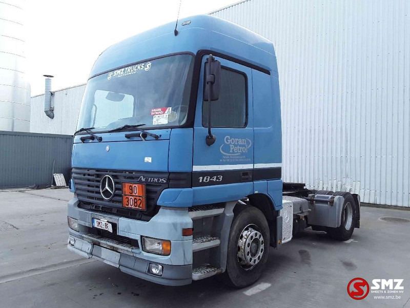 Mercedes-Benz Actros 1843 manual - شاحنة جرار: صور 3 Mercedes-Benz Actros 1843 manual - شاحنة جرار: صور 3