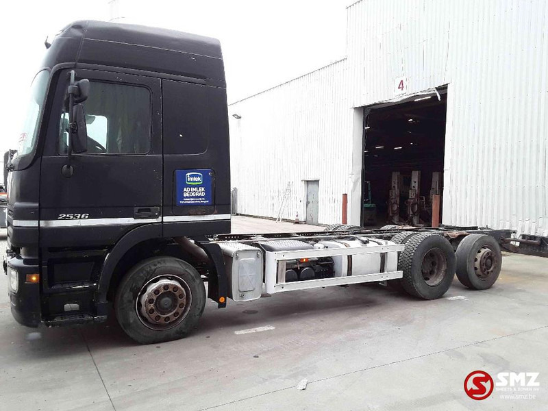 Mercedes-Benz Actros 2536 - الشاسيه شاحنة: صور 5 Mercedes-Benz Actros 2536 - الشاسيه شاحنة: صور 5