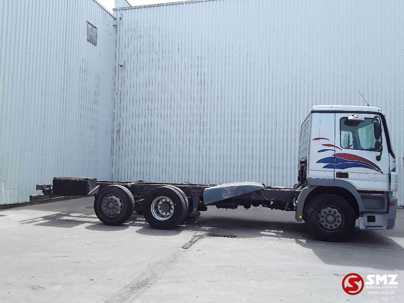 Mercedes-Benz Actros 2541 manual 6x2 - الشاسيه شاحنة: صور 4 Mercedes-Benz Actros 2541 manual 6x2 - الشاسيه شاحنة: صور 4