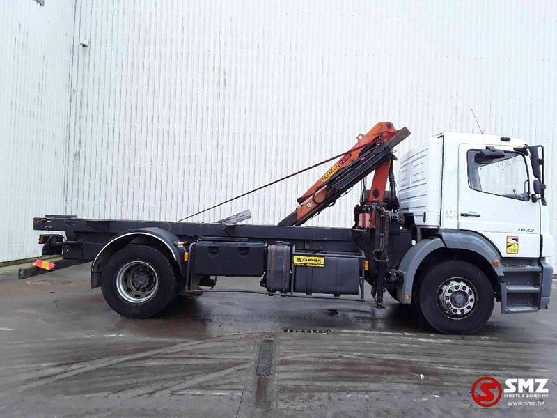 Mercedes-Benz Axor 1823 Palfinger pk4501 - شاحنات مسطحة, شاحنة كرين: صور 4 Mercedes-Benz Axor 1823 Palfinger pk4501 - شاحنات مسطحة, شاحنة كرين: صور 4