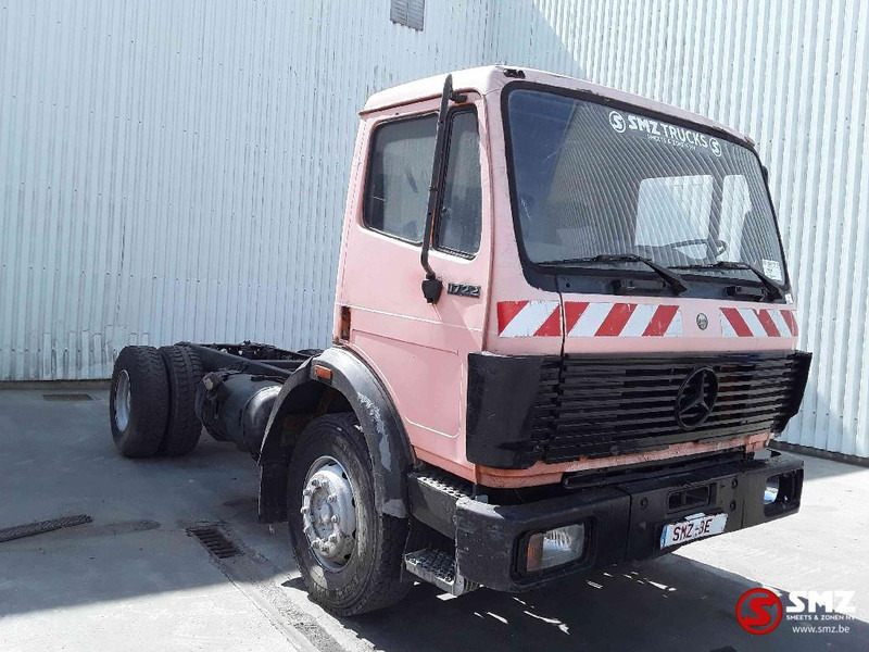 Mercedes-Benz SK 1722 lames steel - الشاسيه شاحنة: صور 1 Mercedes-Benz SK 1722 lames steel - الشاسيه شاحنة: صور 1
