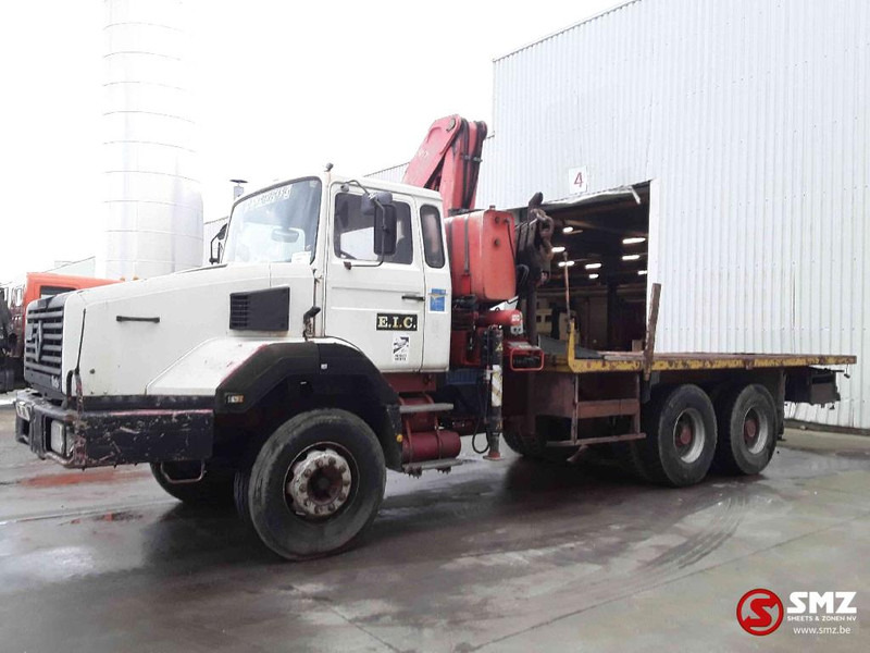 شاحنات مسطحة, شاحنة كرين Renault CBH 280 fassi: صور 5
