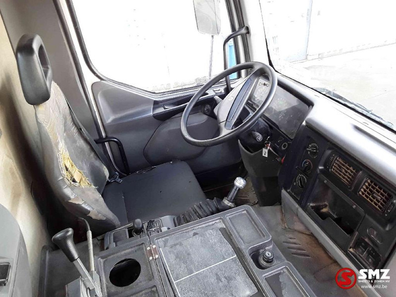 شاحنة خلاطة خرسانة Renault Kerax 300 manual pomp: صور 6