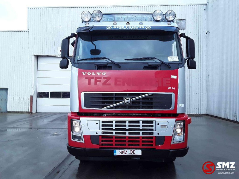 Volvo FH 520 lames 8x4 big axle - شاحنة: صور 2 Volvo FH 520 lames 8x4 big axle - شاحنة: صور 2