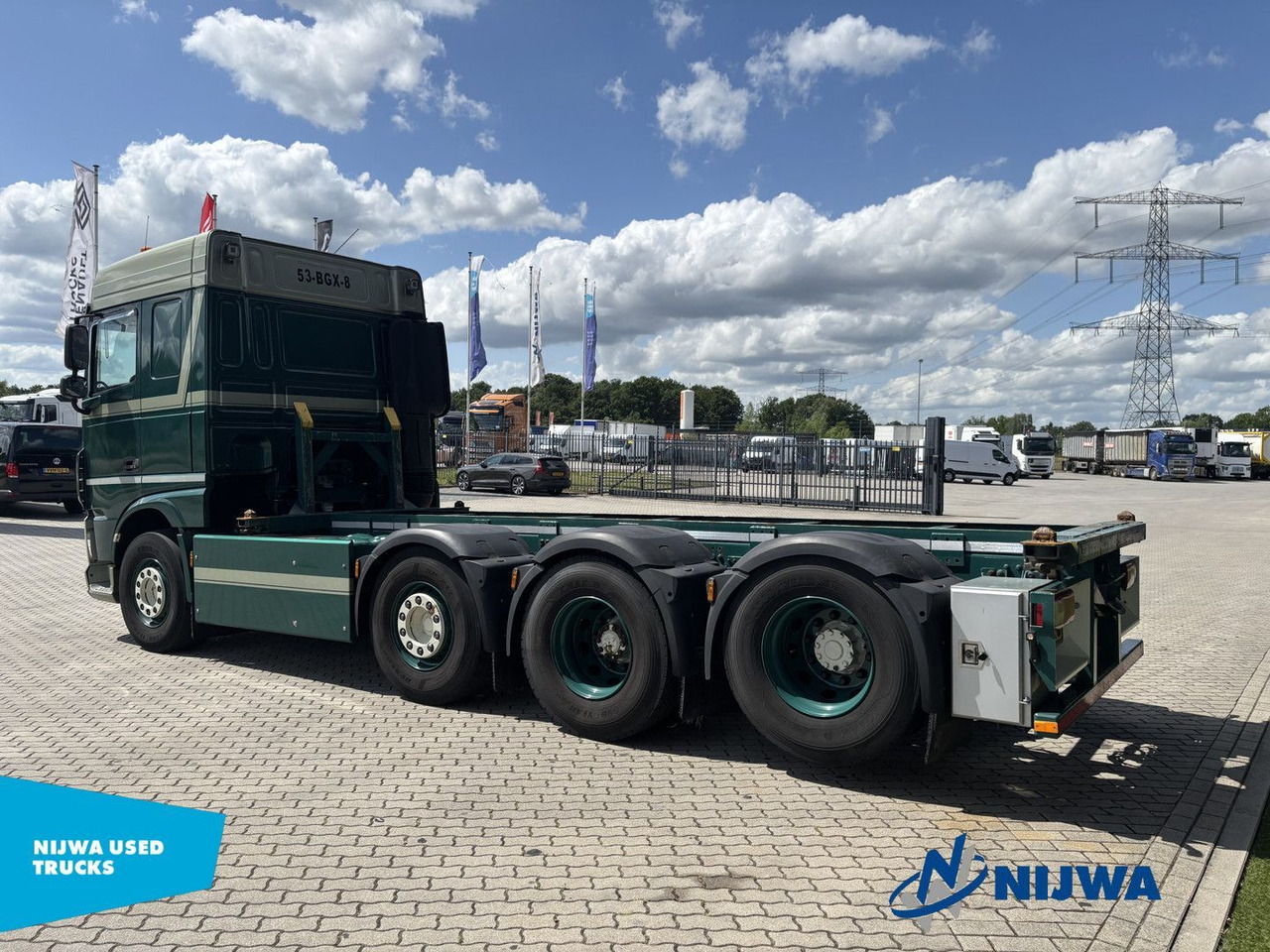 DAF XF 460 8x2 20ft container systeem - شاحنة ذات الخطاف: صور 4 DAF XF 460 8x2 20ft container systeem - شاحنة ذات الخطاف: صور 4