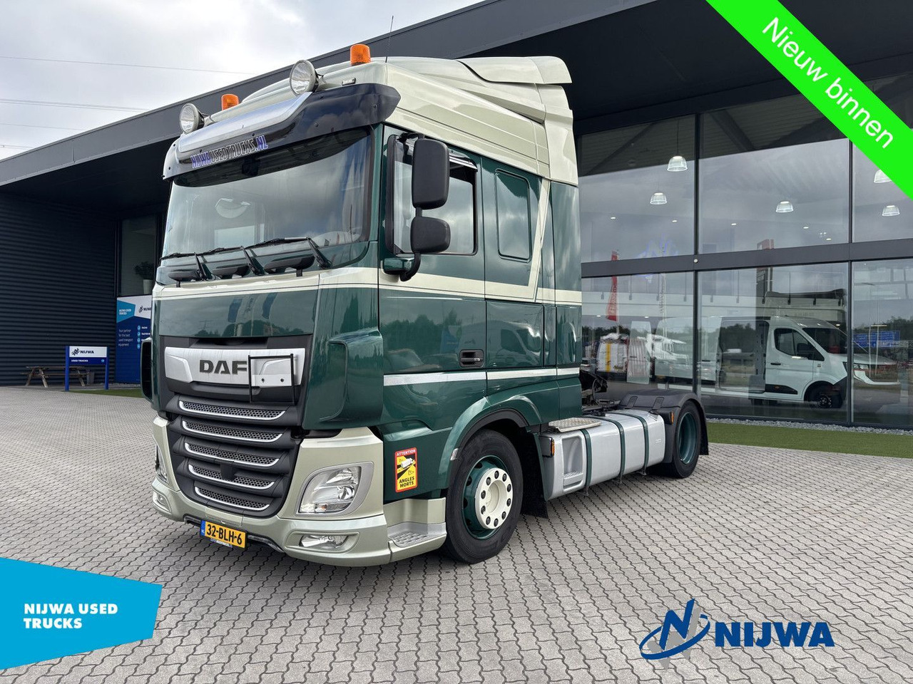 DAF XF 480 4x2 Retarder + Hefschotel - شاحنة جرار: صور 1 DAF XF 480 4x2 Retarder + Hefschotel - شاحنة جرار: صور 1