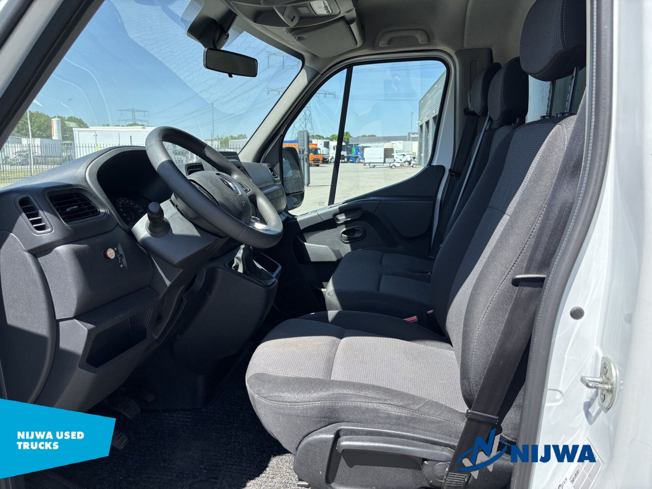 Renault Master T35 145 Laadklep + Airco - الشاسيه شاحنة: صور 5 Renault Master T35 145 Laadklep + Airco - الشاسيه شاحنة: صور 5