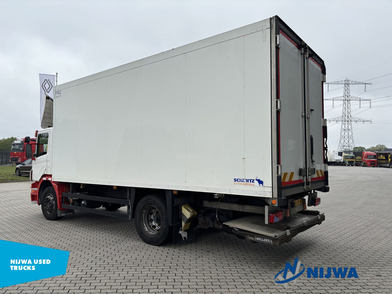 Scania P 230 4X2 Meat Truck + Laadklep - مبردة شاحنة: صور 4 Scania P 230 4X2 Meat Truck + Laadklep - مبردة شاحنة: صور 4