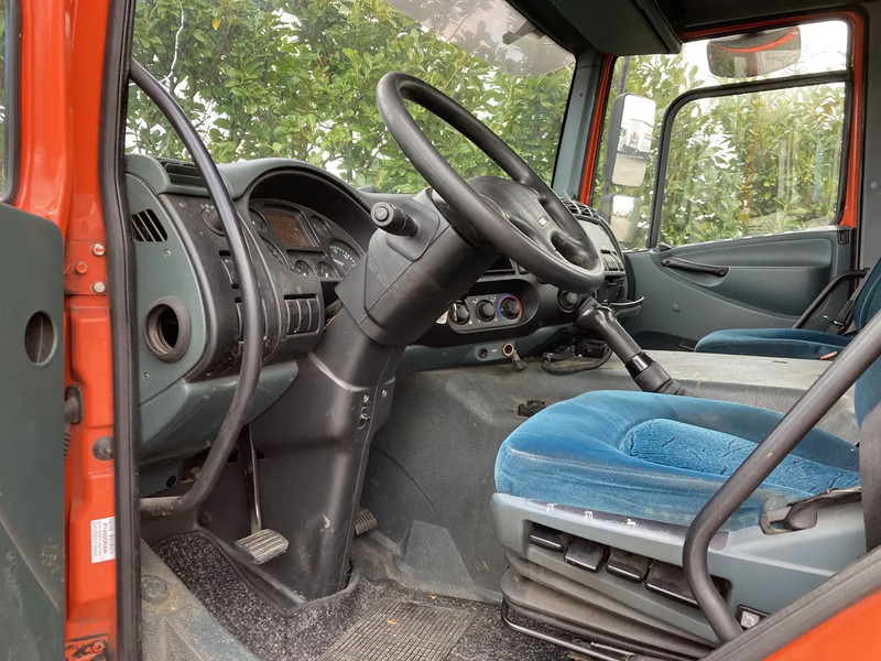 DAF CF65.180 Euro3 Manual / Laadklep - الشاسيه شاحنة: صور 5 DAF CF65.180 Euro3 Manual / Laadklep - الشاسيه شاحنة: صور 5