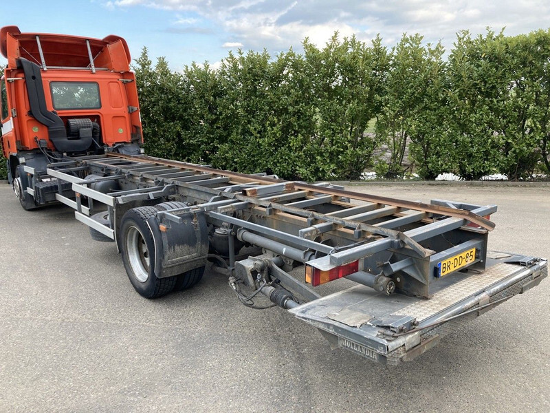 DAF FA CF65.180 Euro3 Manual / Laadklep - الشاسيه شاحنة: صور 4 DAF FA CF65.180 Euro3 Manual / Laadklep - الشاسيه شاحنة: صور 4