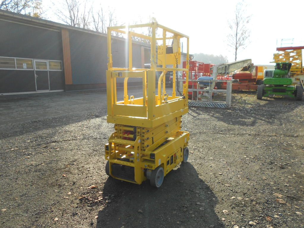 مصاعد الازدهار محمولة على شاحنة Genie GS 1330, Scherenarbeitsbühne Genie 5,9 m: صور 14 مصاعد الازدهار محمولة على شاحنة Genie GS 1330, Scherenarbeitsbühne Genie 5,9 m: صور 14