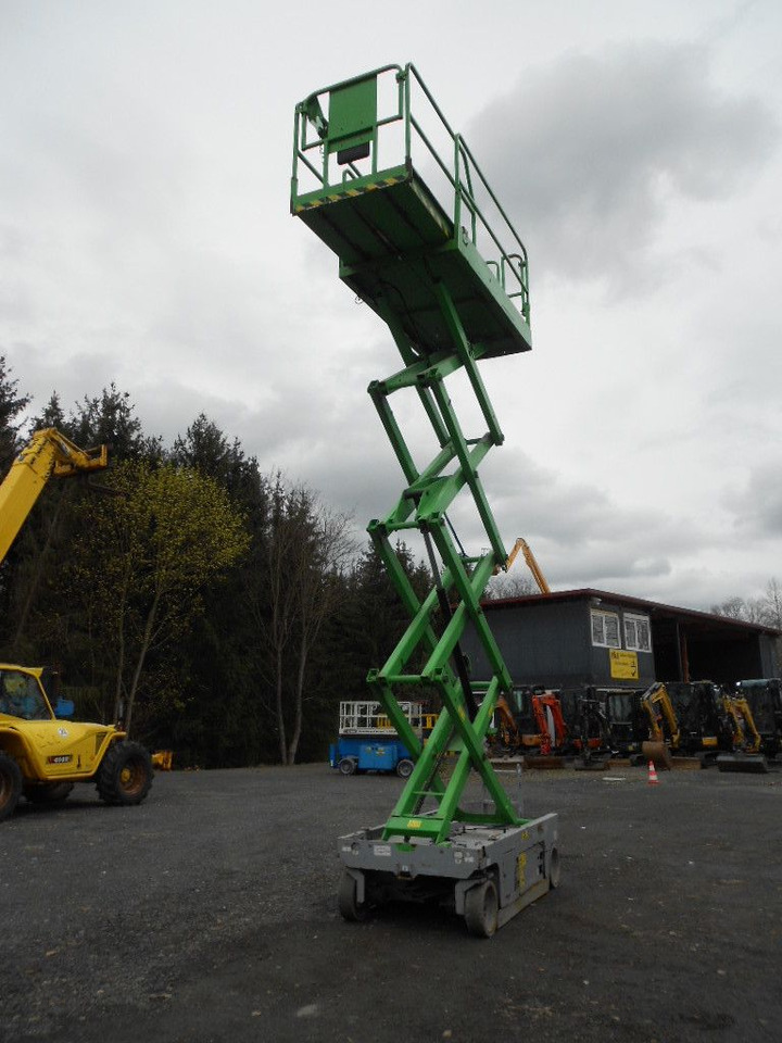 Genie GS 2646, Scherenarbeitsbühne Genie 9,9 m - مصاعد الازدهار محمولة على شاحنة: صور 5 Genie GS 2646, Scherenarbeitsbühne Genie 9,9 m - مصاعد الازدهار محمولة على شاحنة: صور 5