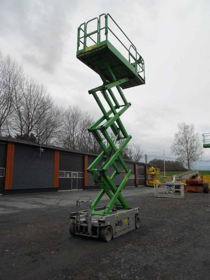 Genie GS 2646, Scherenarbeitsbühne Genie 9,9 m - مصاعد الازدهار محمولة على شاحنة: صور 2 Genie GS 2646, Scherenarbeitsbühne Genie 9,9 m - مصاعد الازدهار محمولة على شاحنة: صور 2