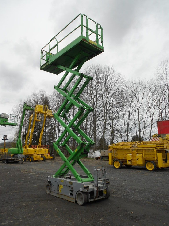 Genie GS 2646, Scherenarbeitsbühne Genie 9,9 m - مصاعد الازدهار محمولة على شاحنة: صور 3 Genie GS 2646, Scherenarbeitsbühne Genie 9,9 m - مصاعد الازدهار محمولة على شاحنة: صور 3