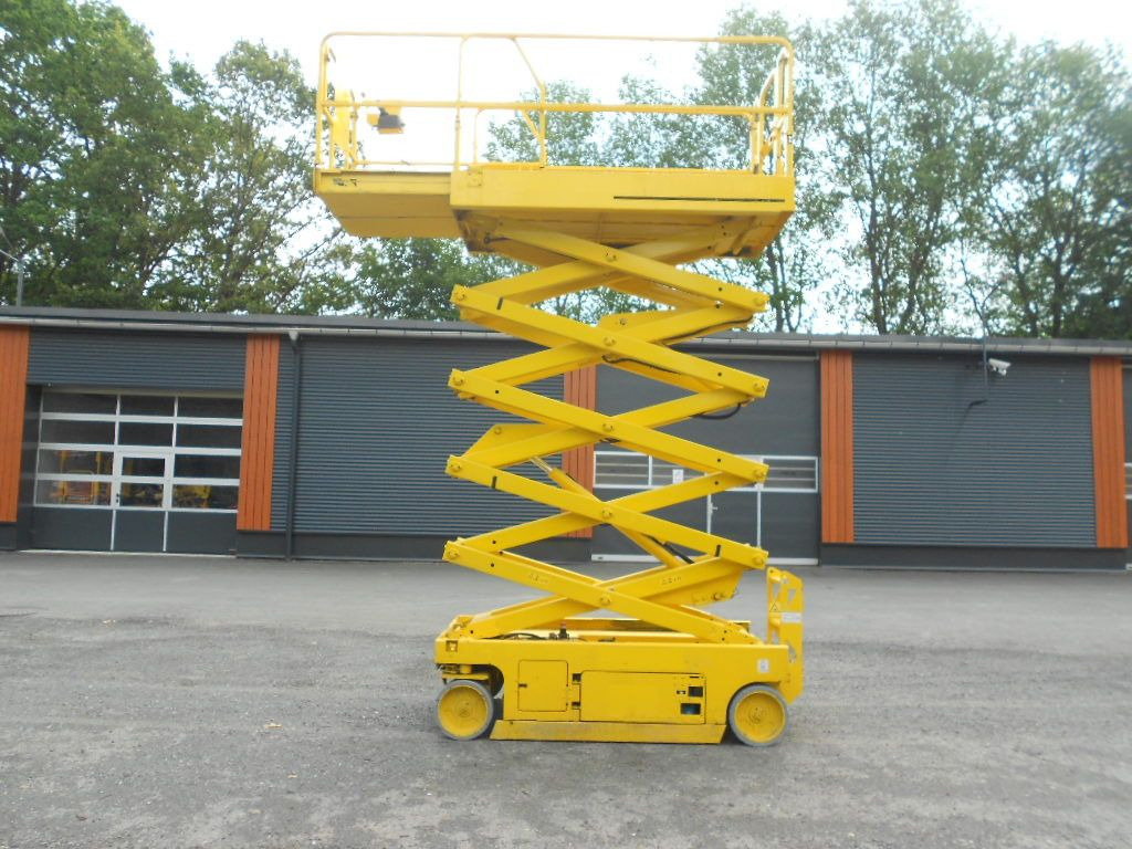 Genie GS 3246, Scherenarbeitsbühne Genie 11,9 m - رافعات مقصية: صور 1 Genie GS 3246, Scherenarbeitsbühne Genie 11,9 m - رافعات مقصية: صور 1