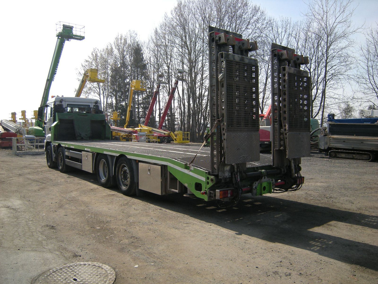 MAN 35.400, Zanner Plateau, Rampen, Winde - سيارة السحب للتصليح: صور 4 MAN 35.400, Zanner Plateau, Rampen, Winde - سيارة السحب للتصليح: صور 4